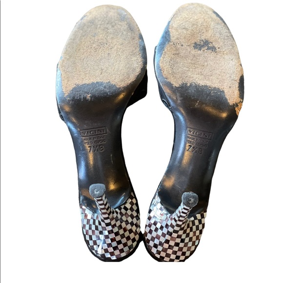 Giuseppe Zanotti Designs Inlaid Abalone Shell Heels - Picture 7 of 7